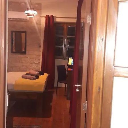 Towerhousesasso 3* 特罗吉尔