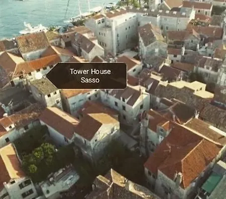 招待所 Towerhousesasso