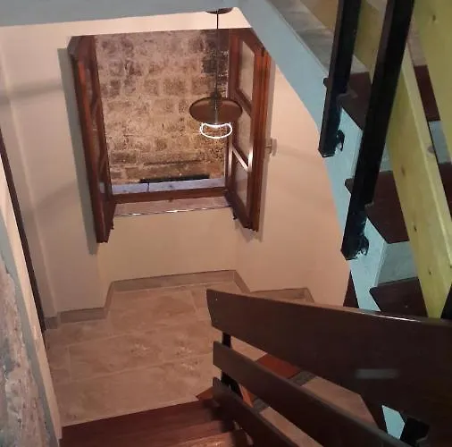Konukevi Towerhousesasso